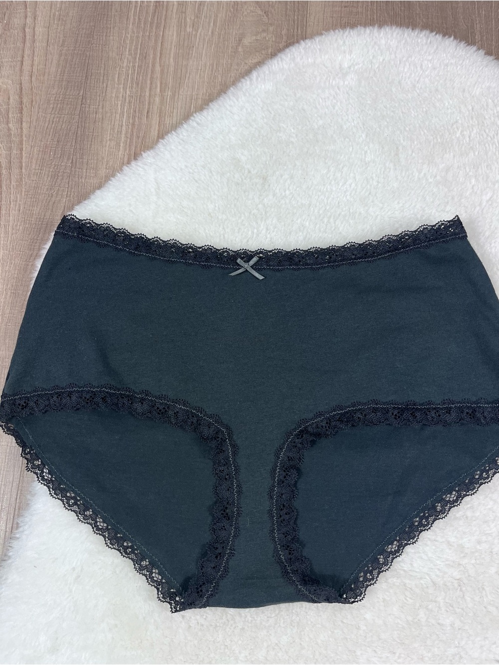 (4) NWOT Skims panties - Picture 2 of 7